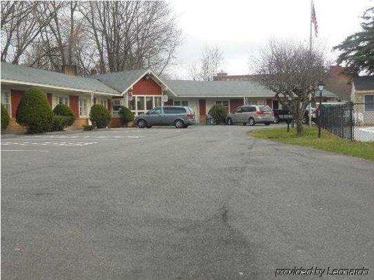 Berkshire Inn Pittsfield Buitenkant foto
